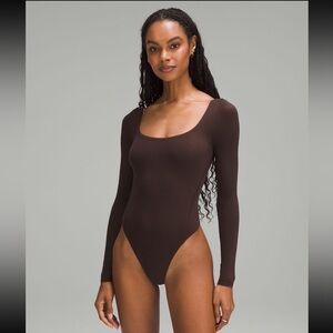 LuluLemon - Wundermost Ultra-Soft Nulu Square-Neck
Long-Sleeve Bodysuit